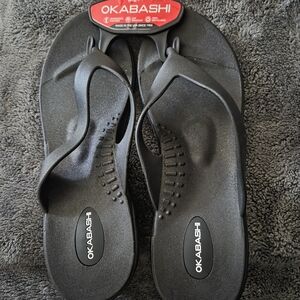 Okabashi Classic Black Sandals Womens Size ML 8-9 NEW